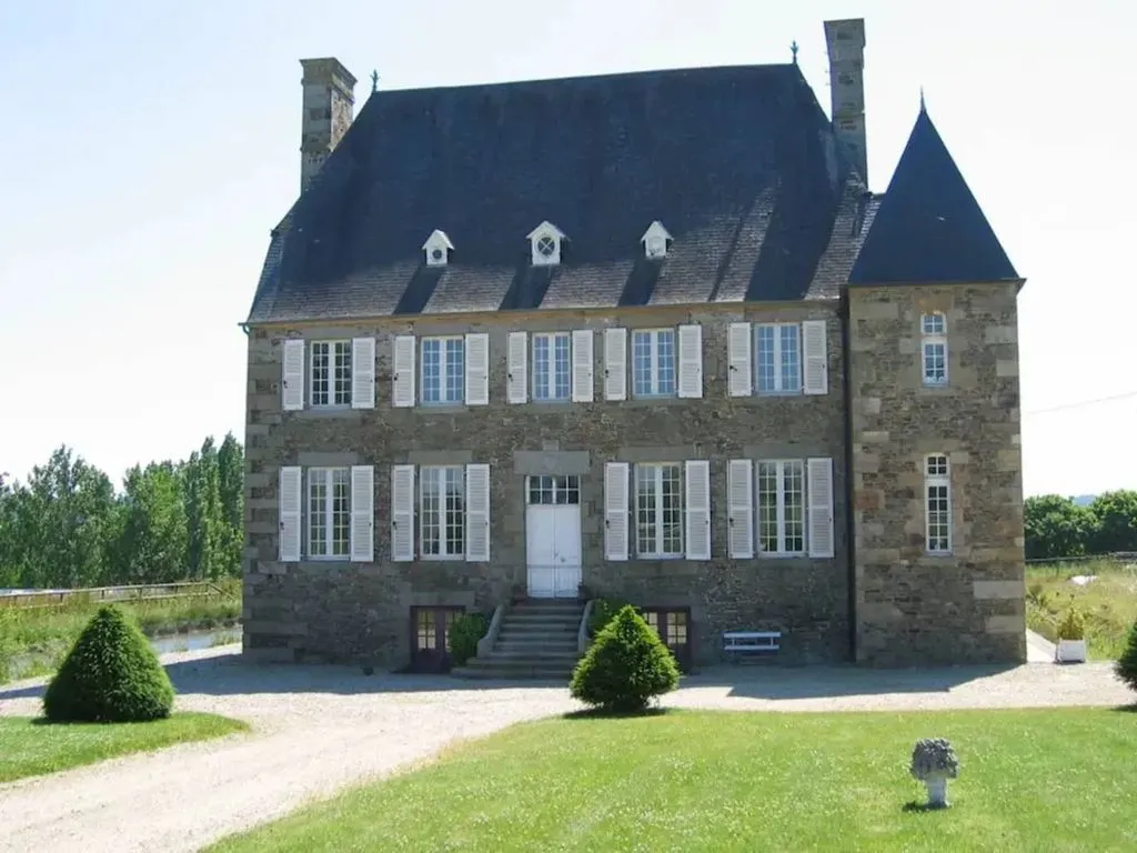 Château de la Sémondière, chambre ou suite de château à Brécey