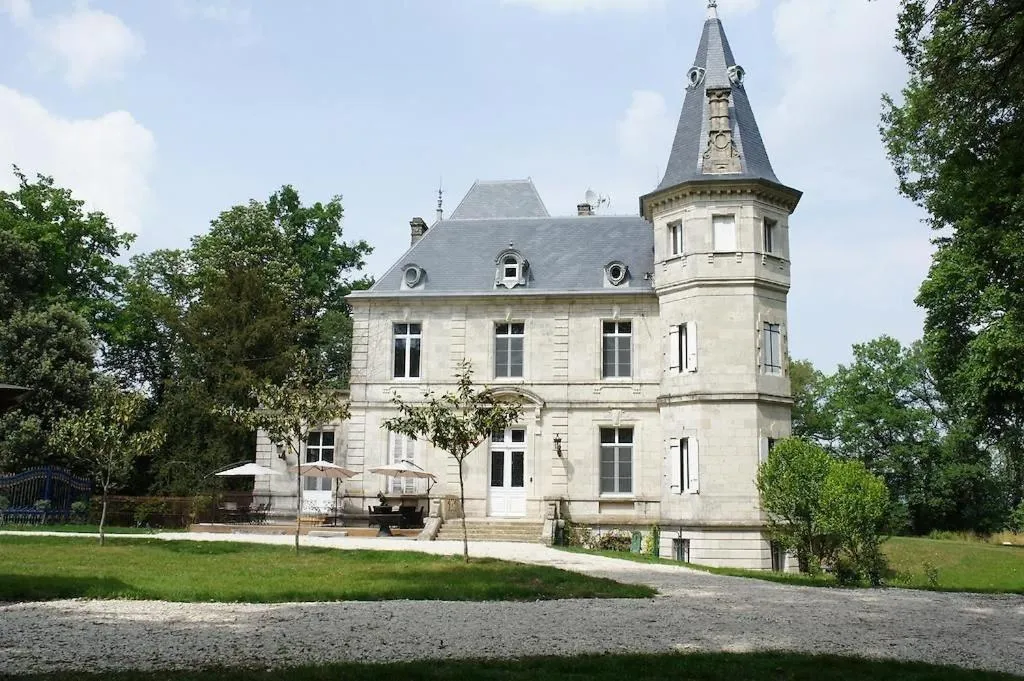 Château de Lagravade, gîte de château à Layrac