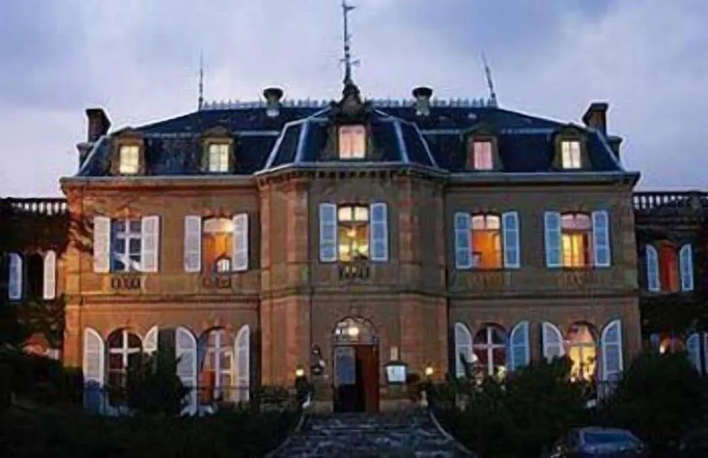 Château de Larroque, chambre ou suite de château à Gimont