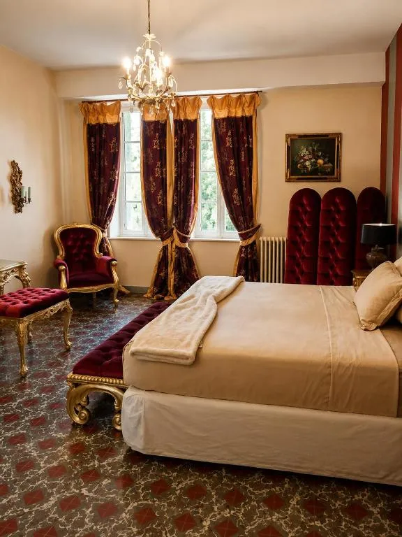 Château de Lavail à Labastide-d'Anjou, photo 2