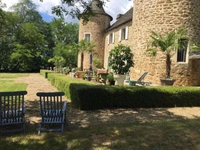 Château de Lestang, chambre ou suite de château à Savignac