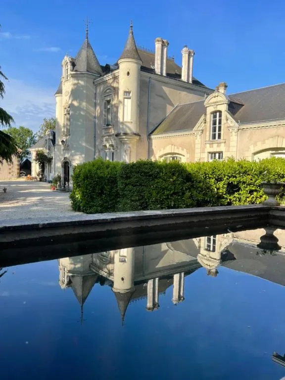 Château de Leugny, chambre ou suite de château à Pas-de-Jeu