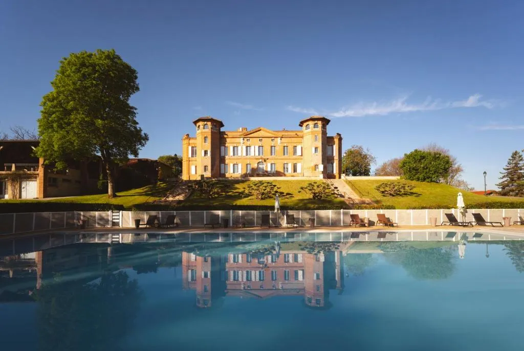 Château de Loubéjac, chambre ou suite de château à L'Honor-de-Cos
