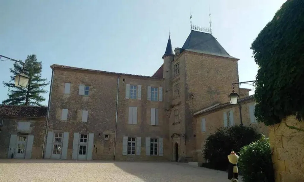 Château de Mons en Armagnac, chambre ou suite de château à Caussens