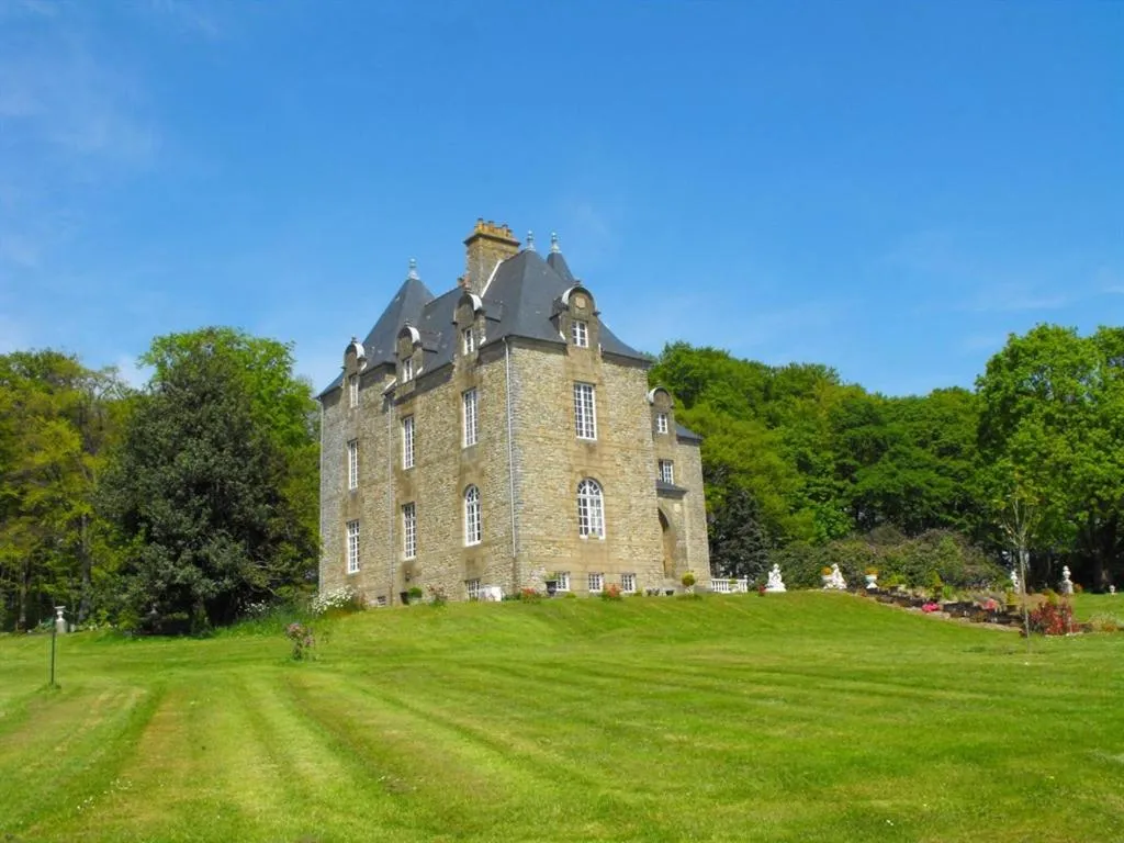 Château de Montbrault à La Chapelle-Fleurigné, photo 6