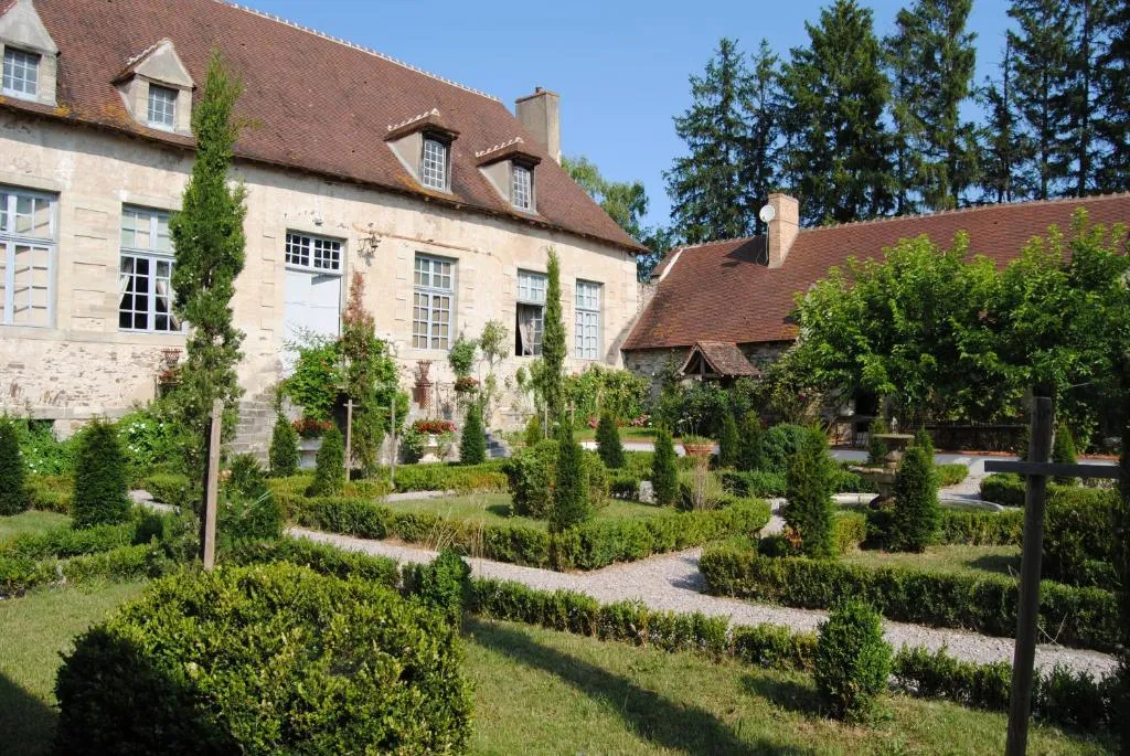 Château de Montchoisy, chambre ou suite de château à Chezelle