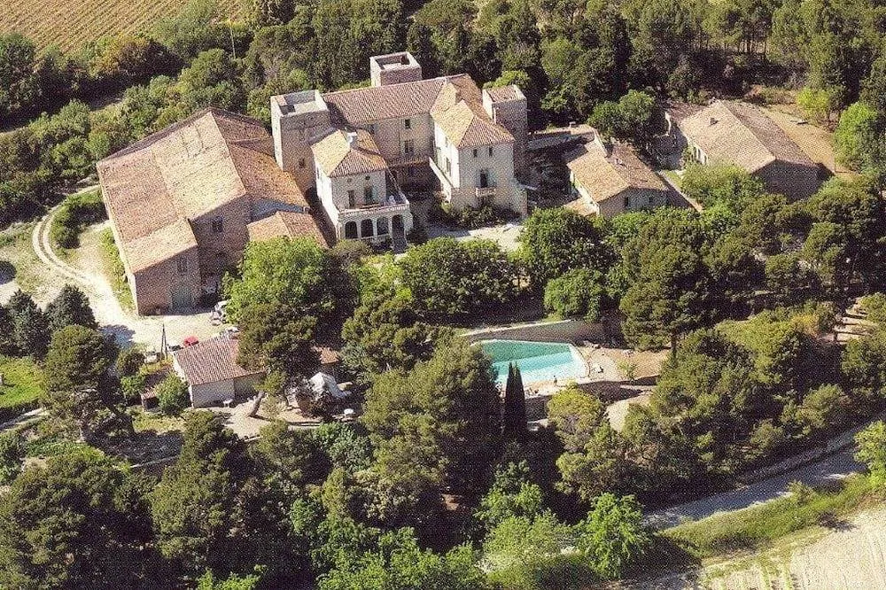 Château de Paulignan, gîte de château à Trausse