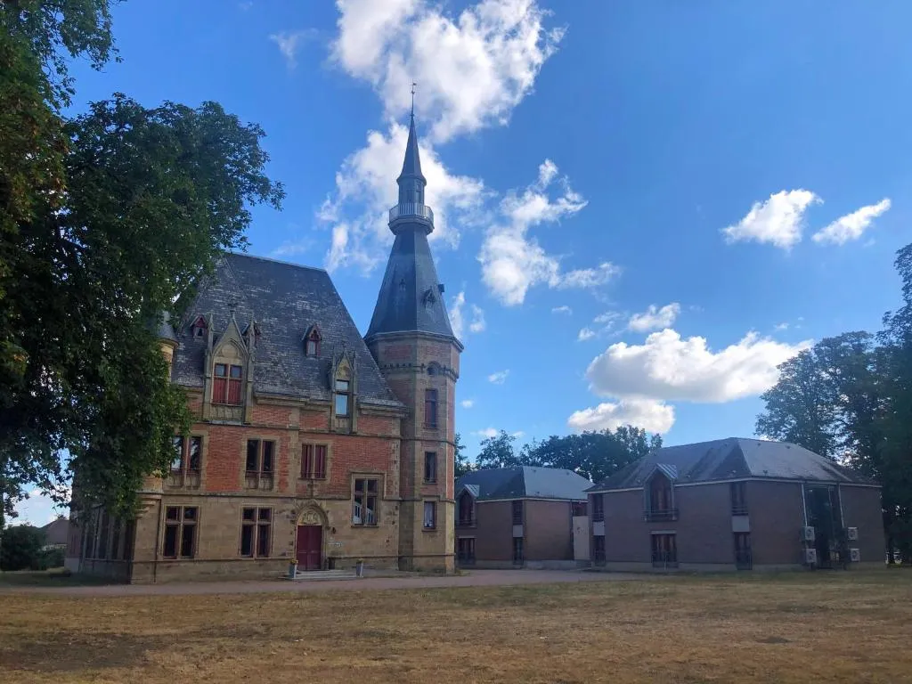 Château de Petit Bois à Cosne-d'Allier, photo 5