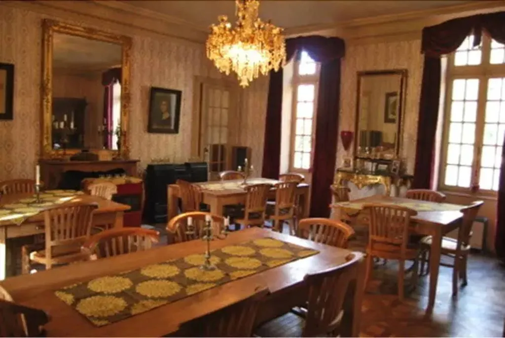 Château de Poussignol à Blismes, photo 4
