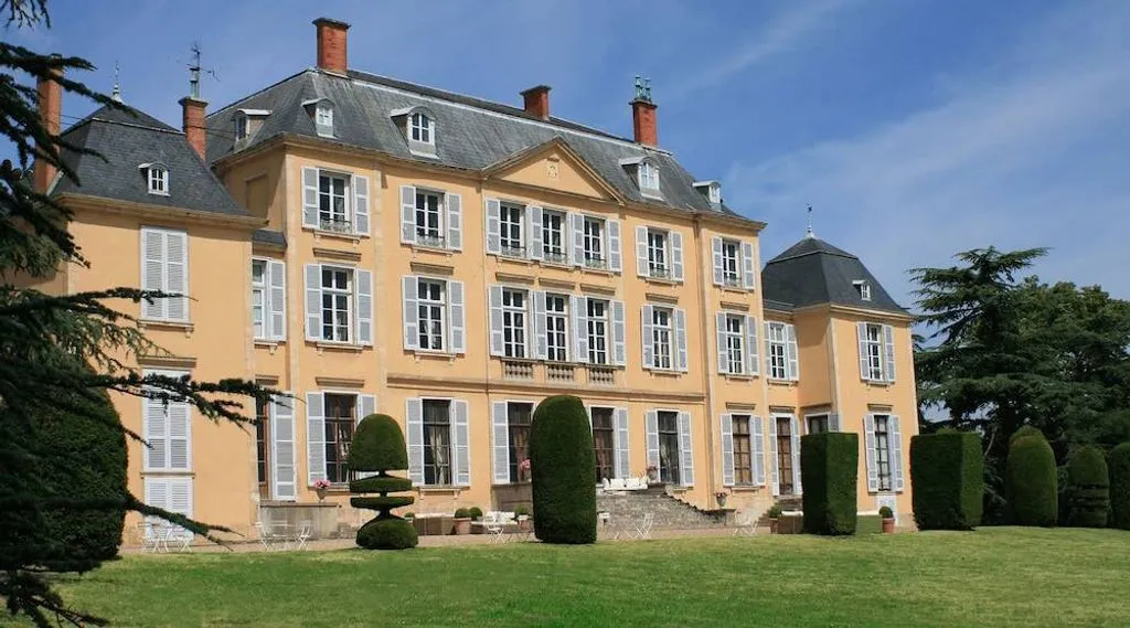 Château de Saint Trys, château viticole à Anse