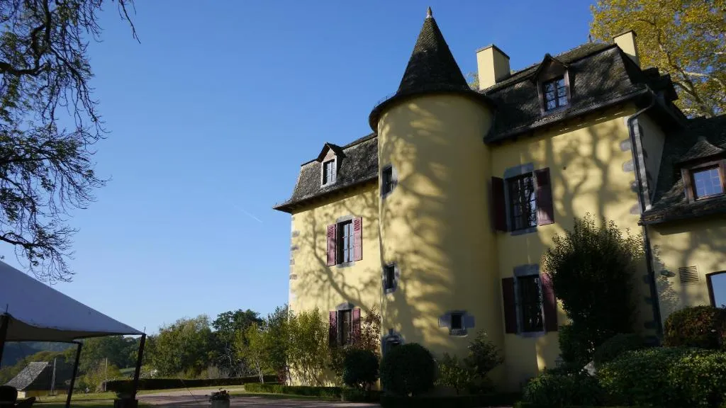 Château de Salles, chambre ou suite de château à Vézac