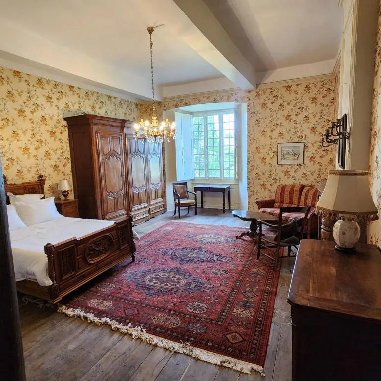 Château de Trévien, chambre ou suite de château à Trévien