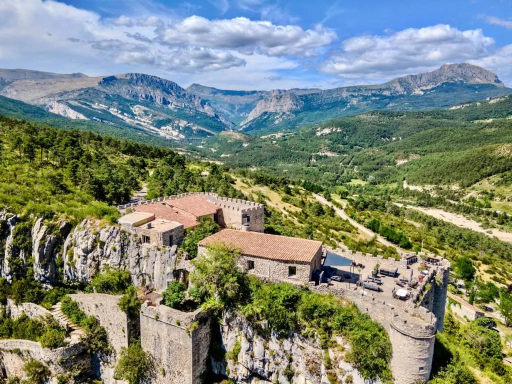 Château de Trigance, chambre ou suite de château à Trigance