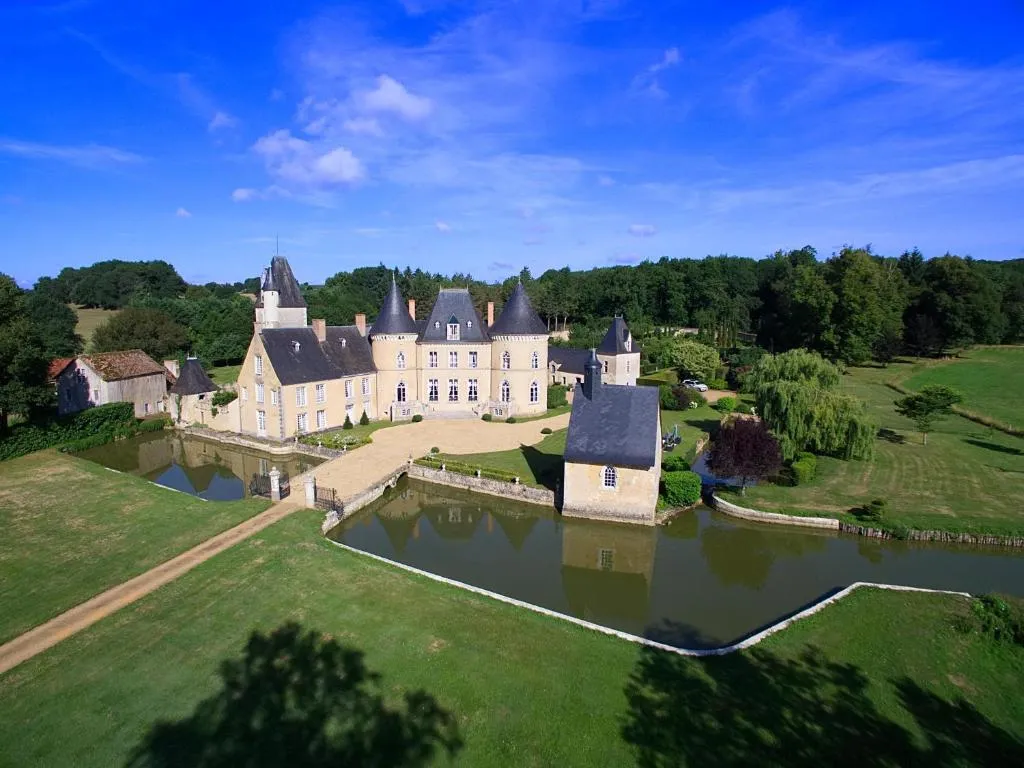 Château de Vaulogé, chambre ou suite de château à Fercé-sur-Sarthe