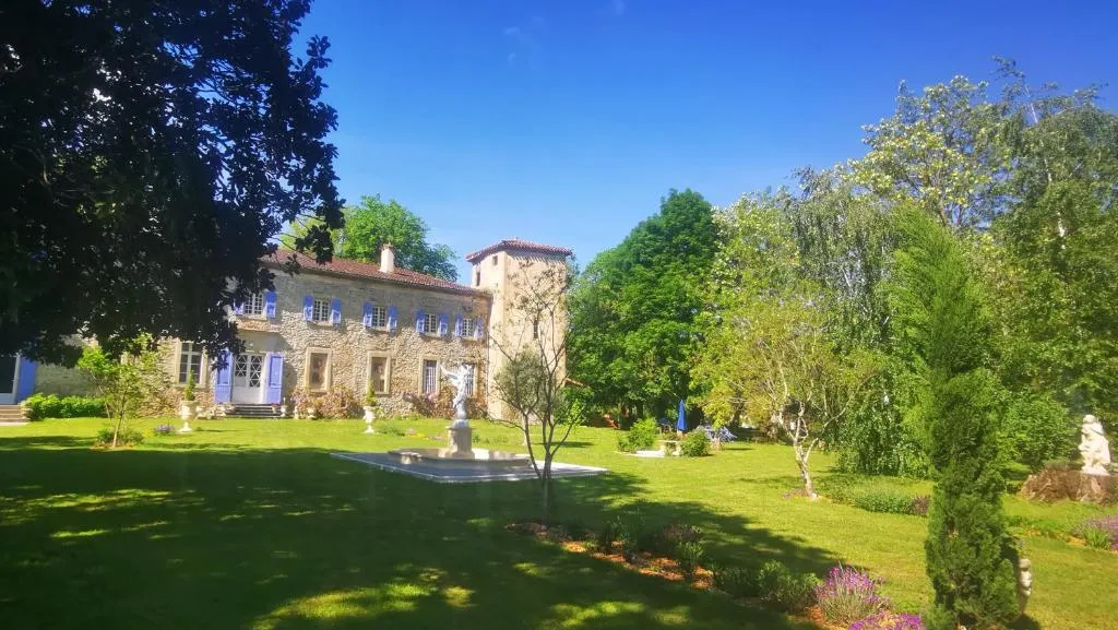 Château de Verdalle, chambre ou suite de château à Verdalle