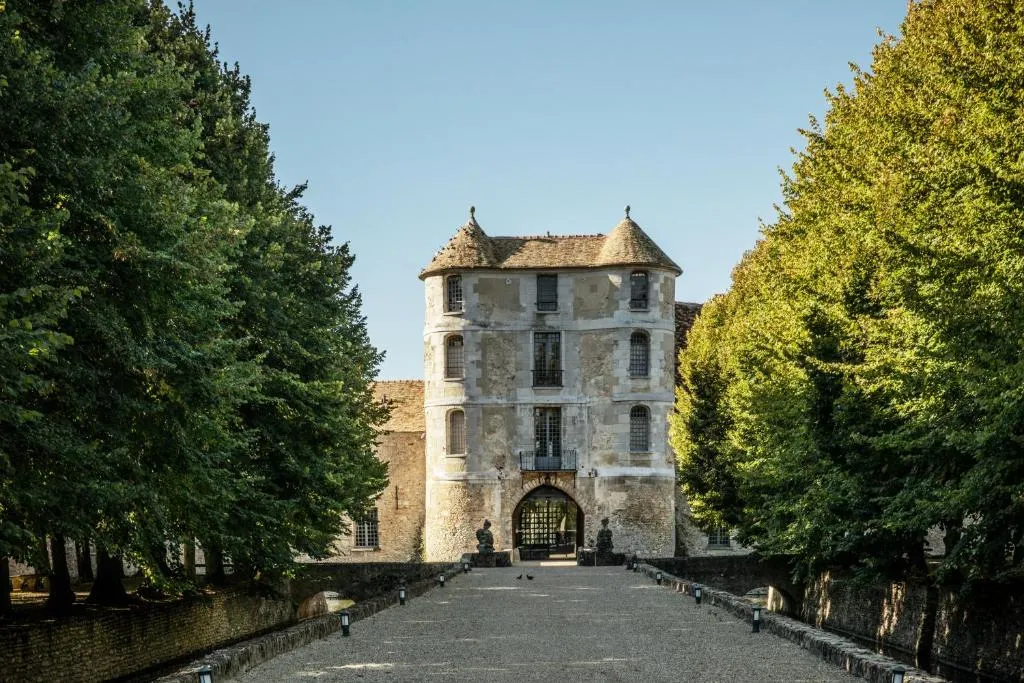 Château de Villiers-le-Mahieu, chambre ou suite de château à Villiers-le-Mahieu