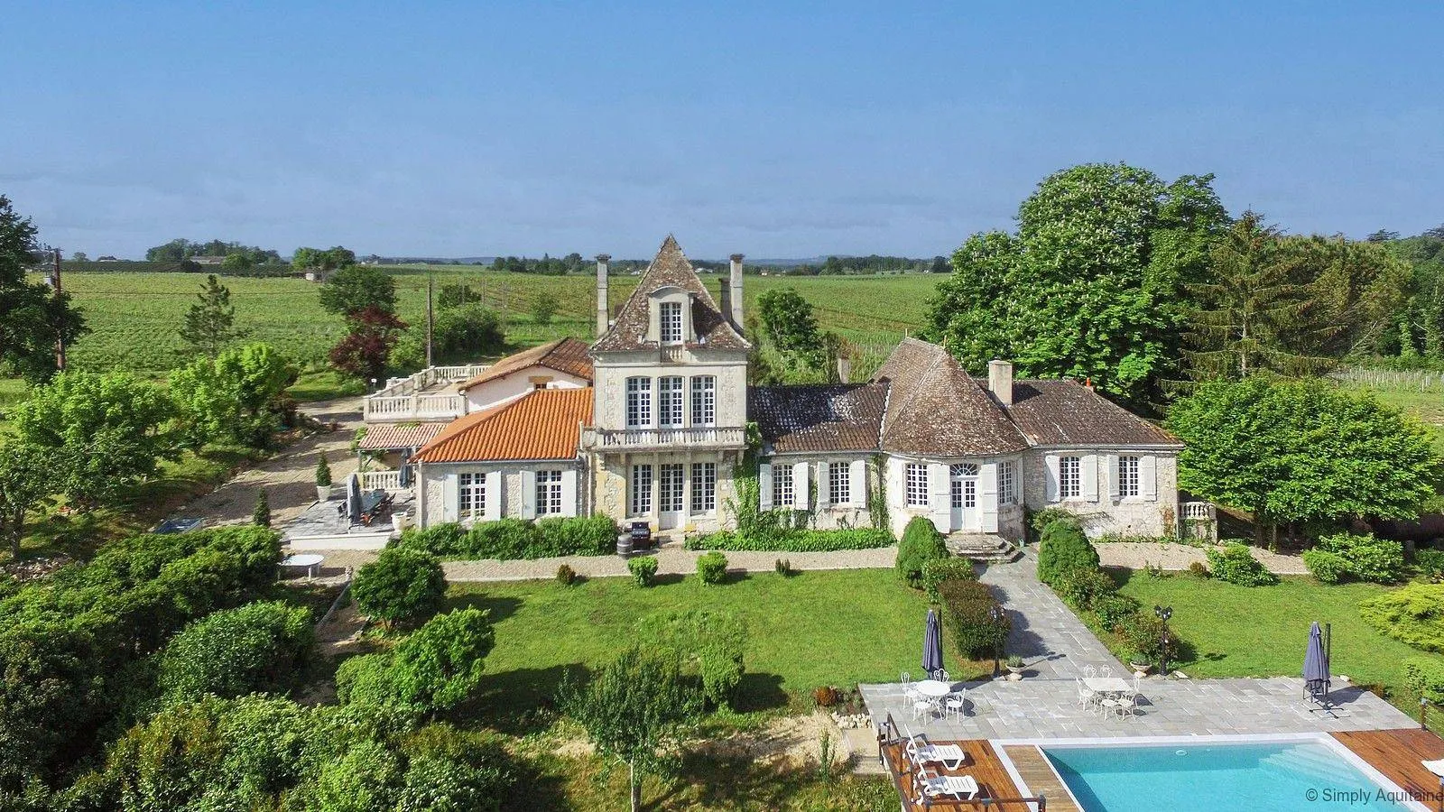 Château des coteaux de Monbazillac, château entier à Monbazillac