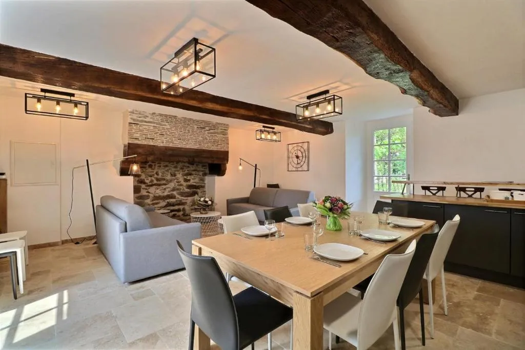 Château des Fontenelles, chambre ou suite de château à Chavagne