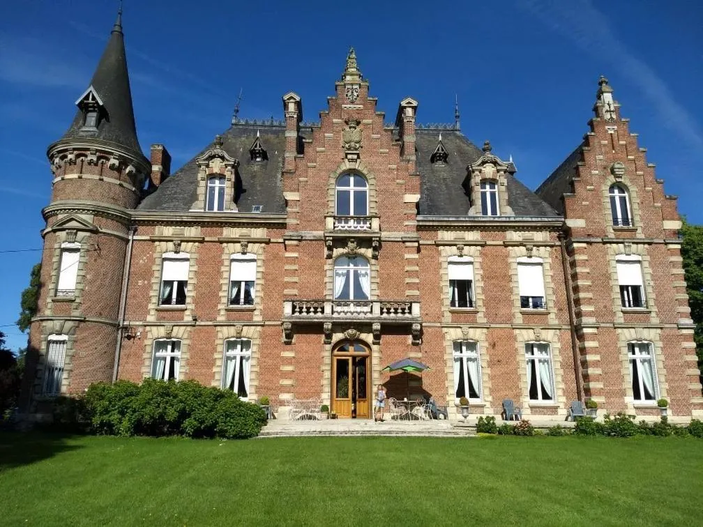 Château des Marronniers, chambre ou suite de château à Baizieux