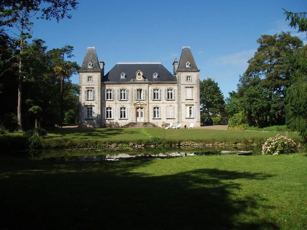 Château des Poteries, chambre ou suite de château à Fresville
