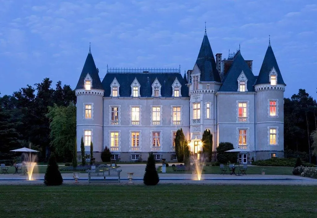 Château des Tesnières à Étrelles, photo 4
