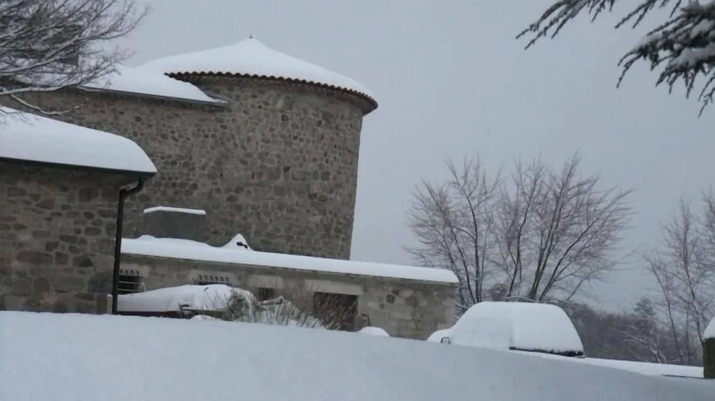 Château du Besset à Saint-Romain-de-Lerps, photo 3