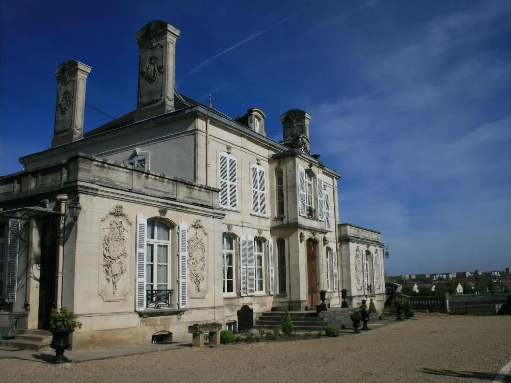 Château du Clos Mortier, chambre ou suite de château à Saint-Dizier