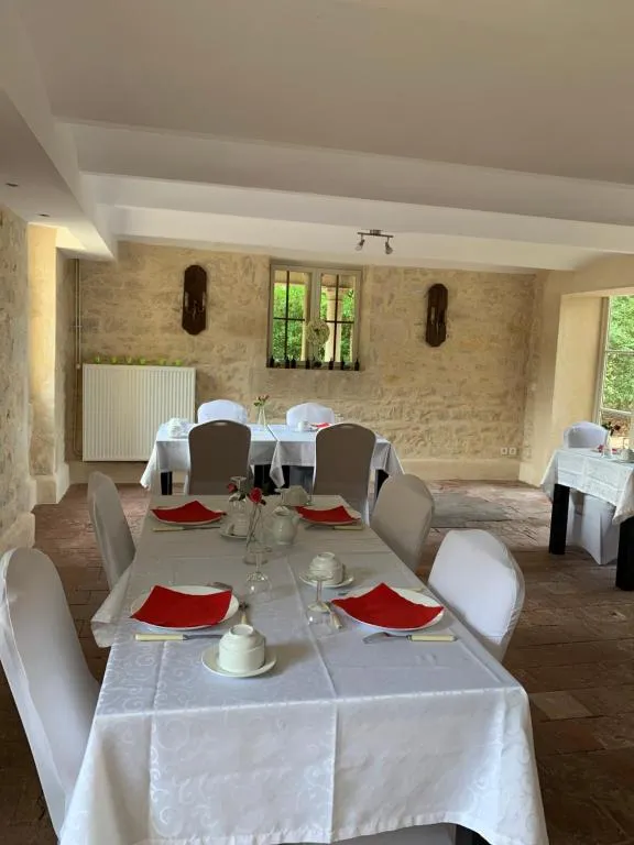 Château du Four de Vaux à Varennes-Vauzelles, photo 2