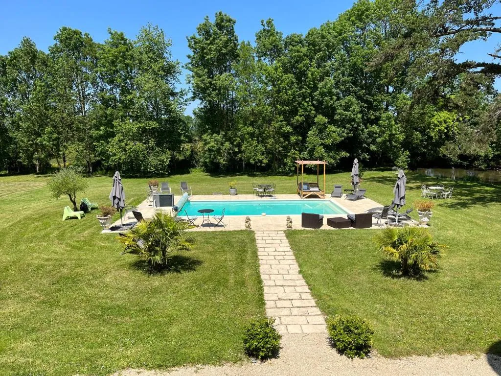 Château du Four de Vaux à Varennes-Vauzelles, photo 5