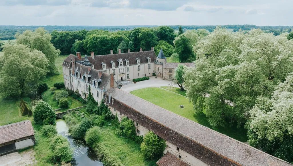 Château du Fraisse, chambre ou suite de château à Nouic