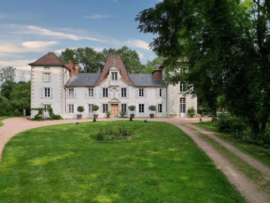 Château du Guérinet à Saint-Priest-Bramefant, photo 6