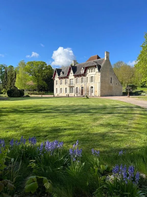 Château du Mesnil Soleil, chambre ou suite de château à Damblainville