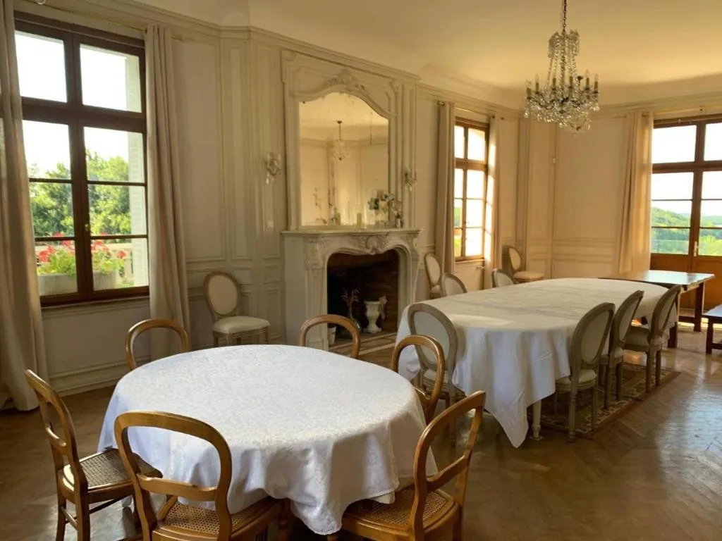 Château du Mont de Guny à Guny, photo 2
