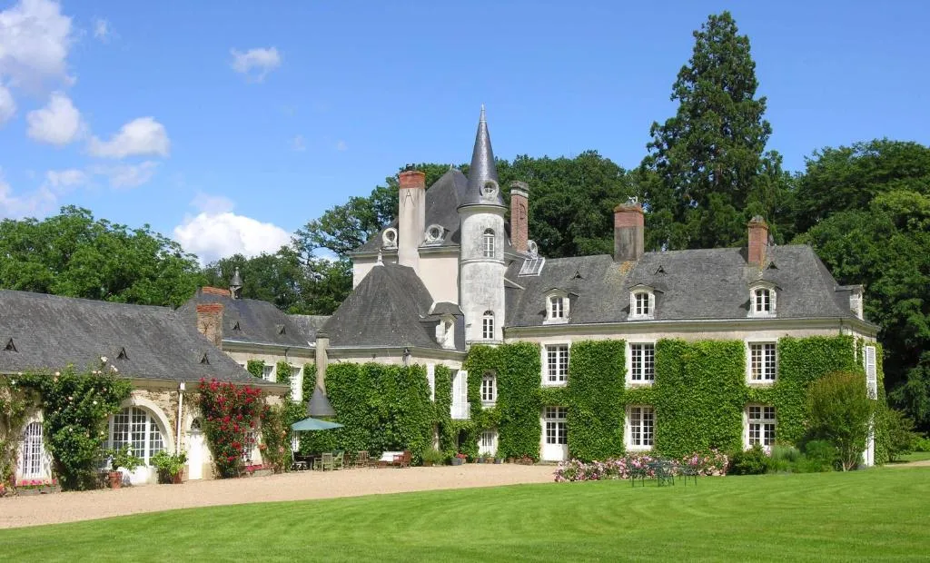 Château du Plessis, chambre ou suite de château à La Jaille-Yvon