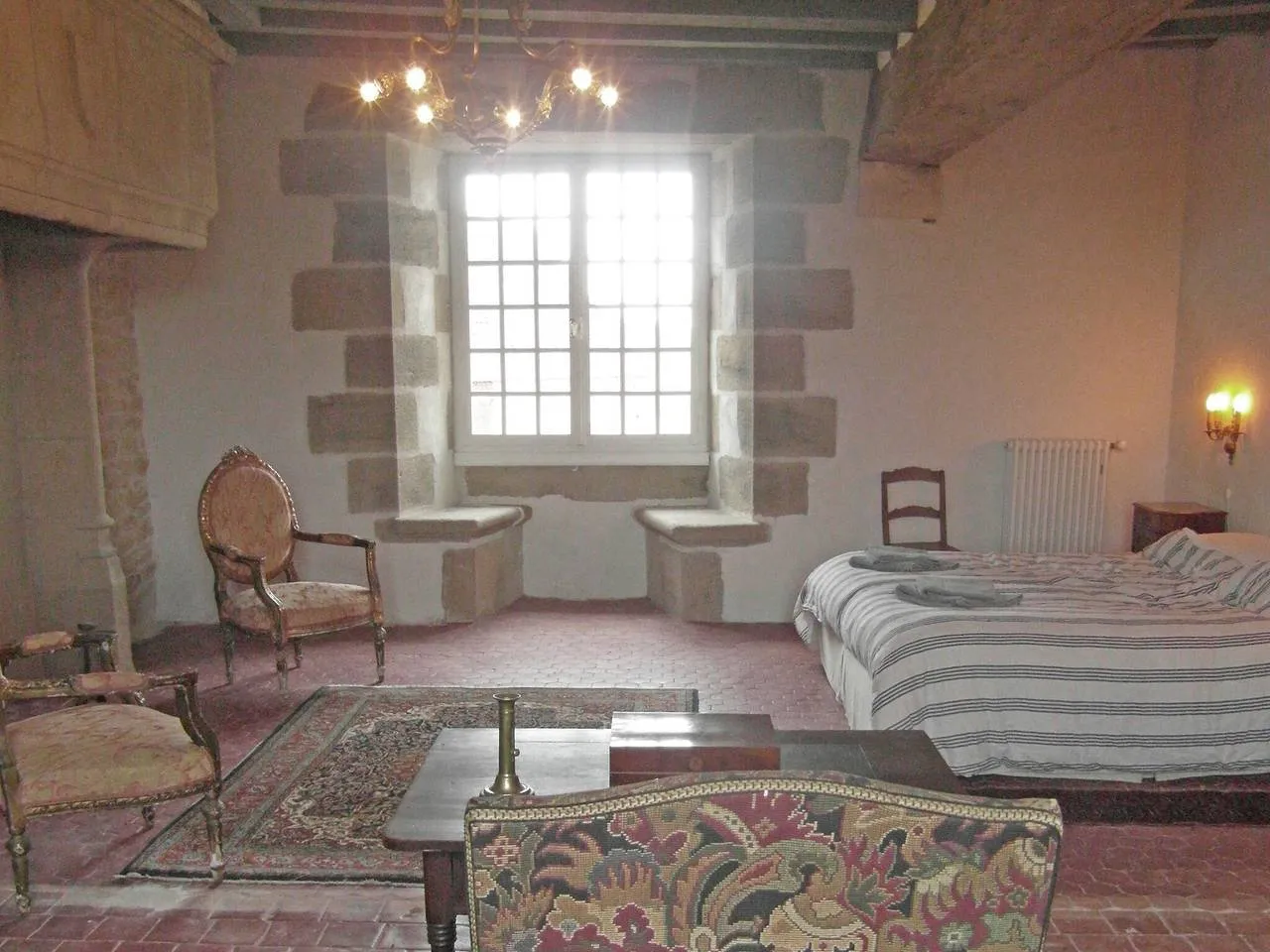 Château du Veurdre au bord de l'Allier à Le Veurdre, photo 6