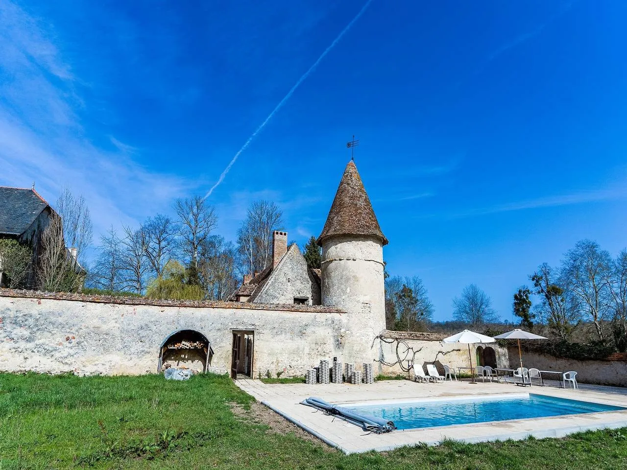 Château du Veurdre et sa piscine à Le Veurdre, photo 7