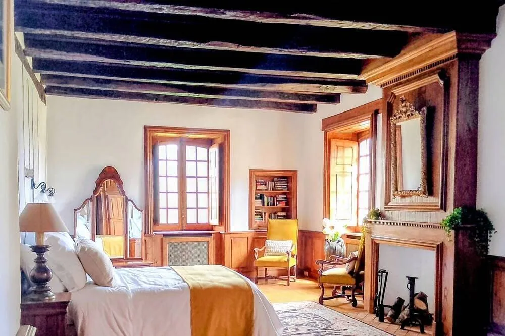 Château Eyparsac à Saint-Sornin-Lavolps, photo 2