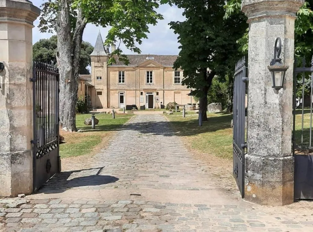 Château Fleur de Roques, château viticole à Puisseguin
