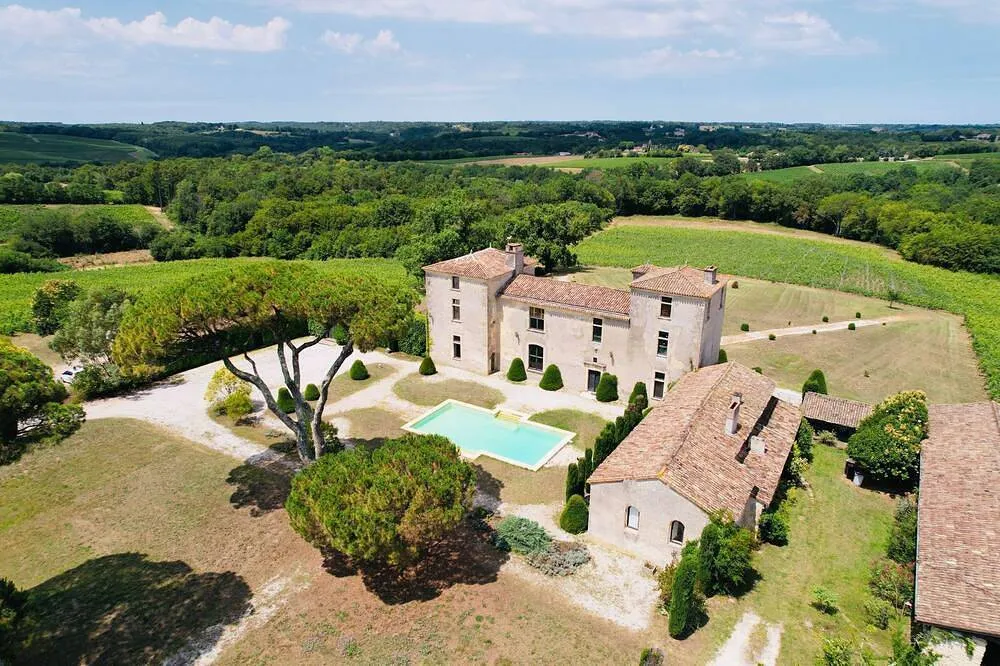 Château Haute-Sage, château entier à Haux