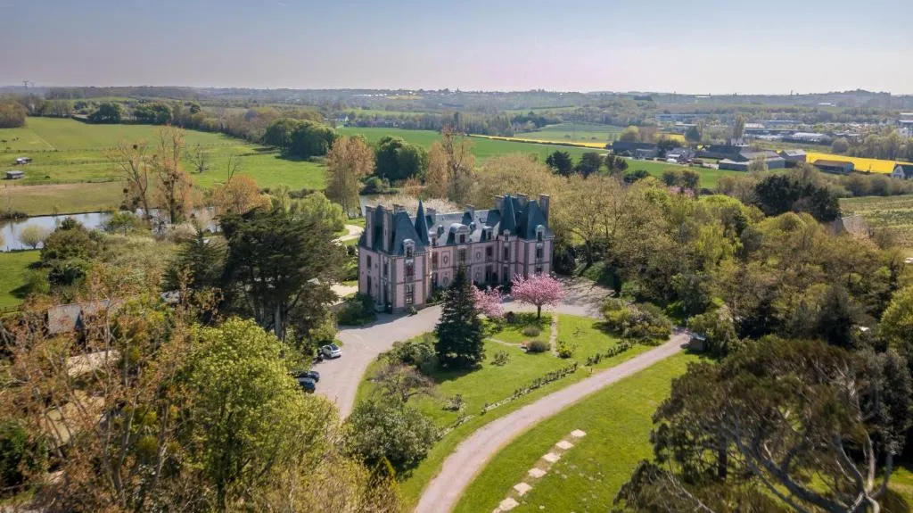 Château Hôtel du Colombier, chambre ou suite de château à Saint-Malo