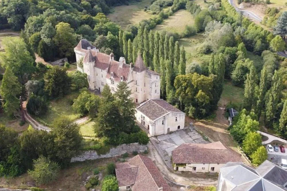 Château-l'Évêque, suite Jenny à Château-l'Évêque, photo 7