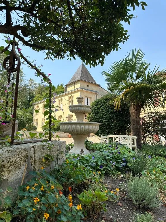 Château La Croix de Millorit, chambre ou suite de château à Comps
