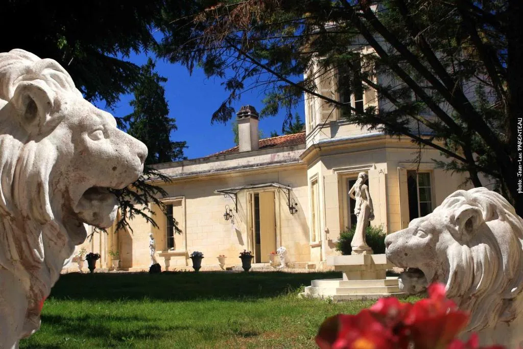 Château la Moune, chambre ou suite de château à Montussan