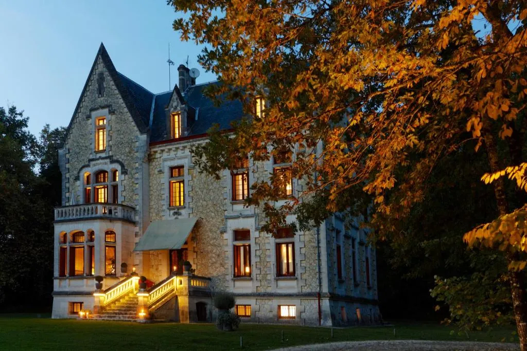 Château La Thuilière, manoir à Saint-Front-de-Pradoux