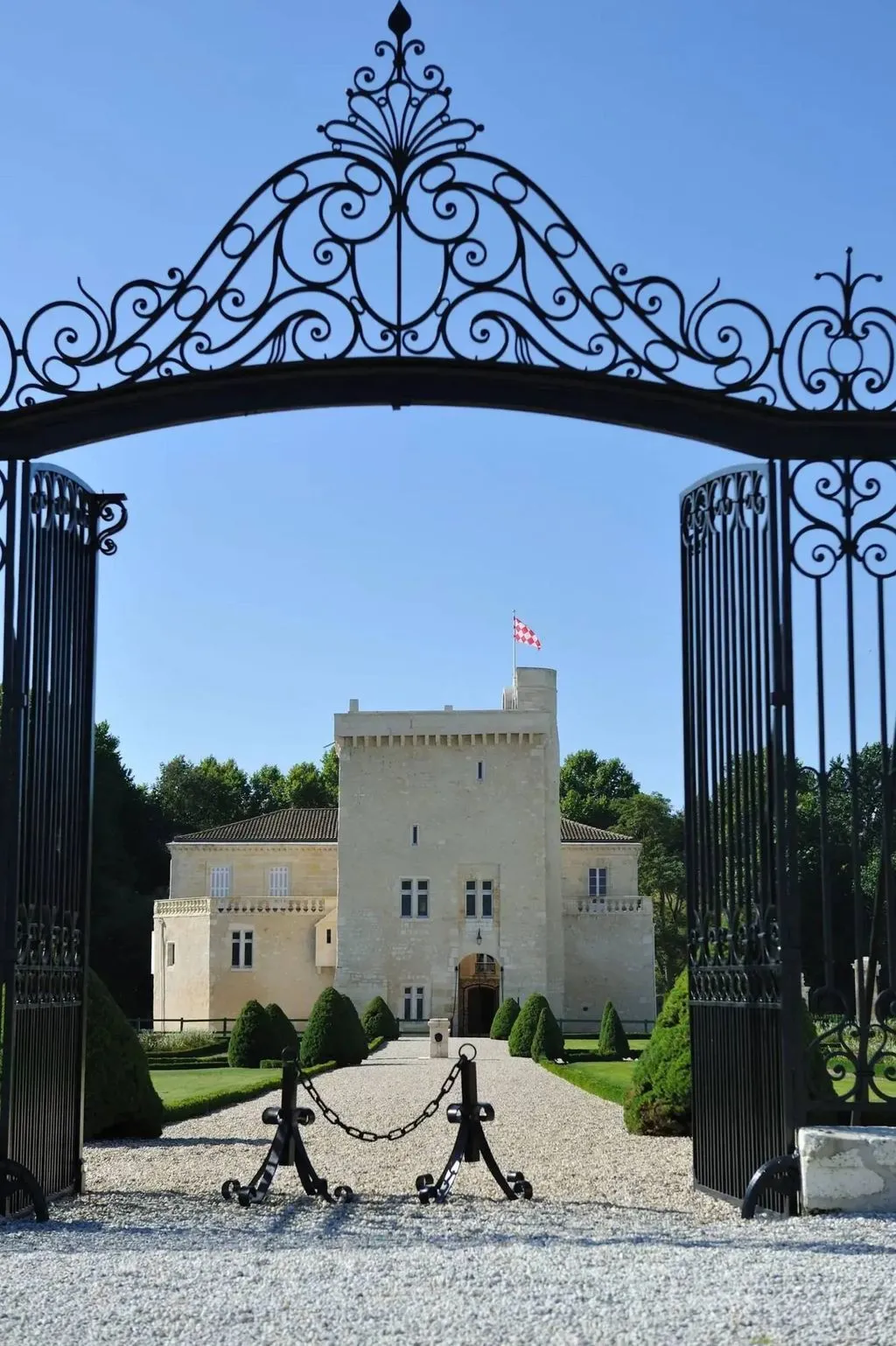 Château La Tour Carnet à Saint-Julien-Beychevelle, photo 2