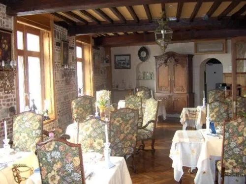 Château La Tour du Roy à Vervins, photo 3