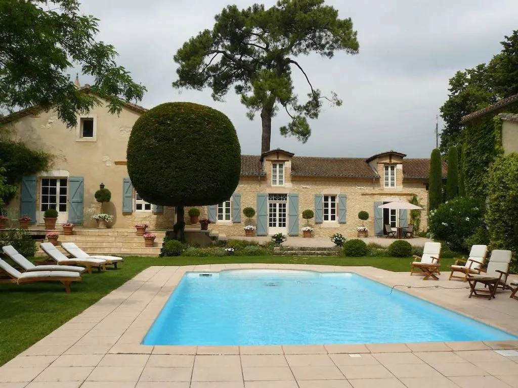 Château Larroze, chambre ou suite de château à Cahuzac-sur-Vère