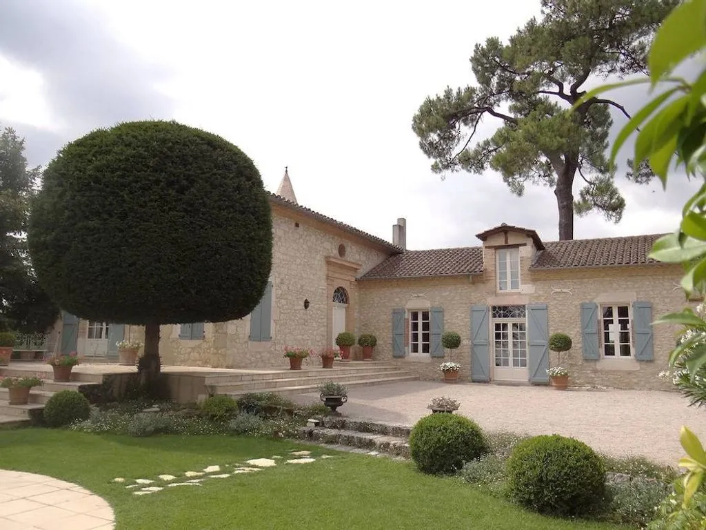 Château Larroze à Cahuzac-sur-Vère, photo 3