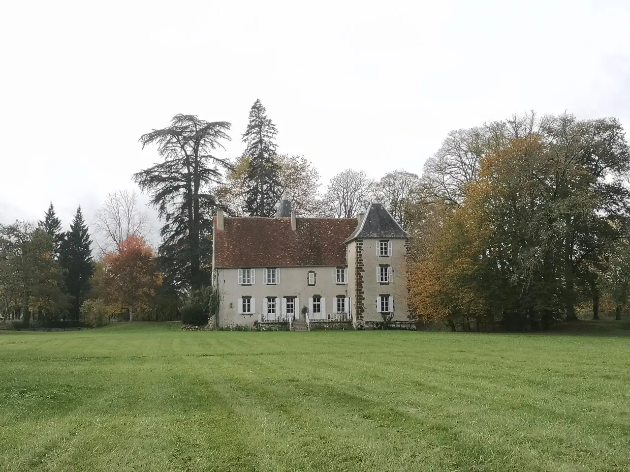 Château le Breuil, chambre ou suite de château à Chaillac