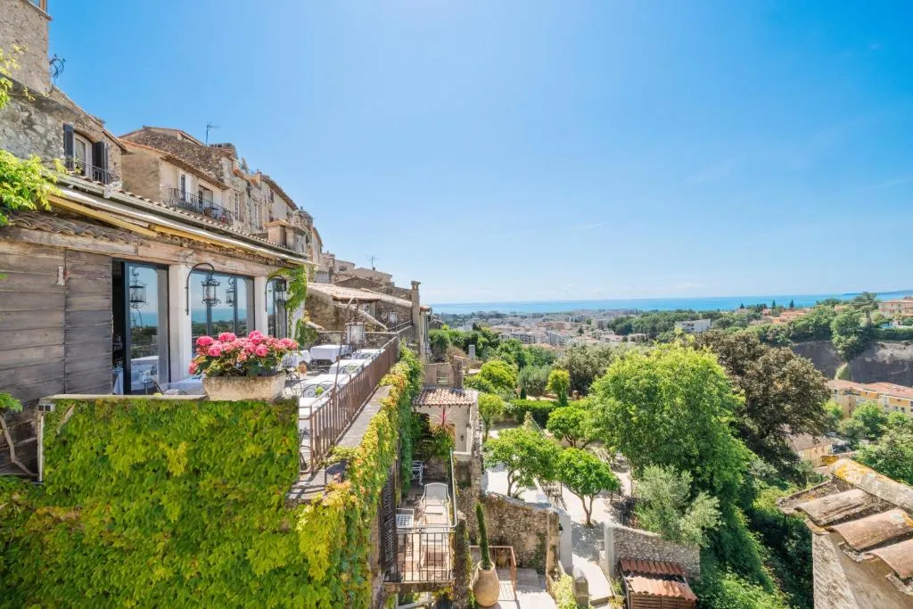 Château Le Cagnard, chambre ou suite de château à Cagnes-sur-Mer